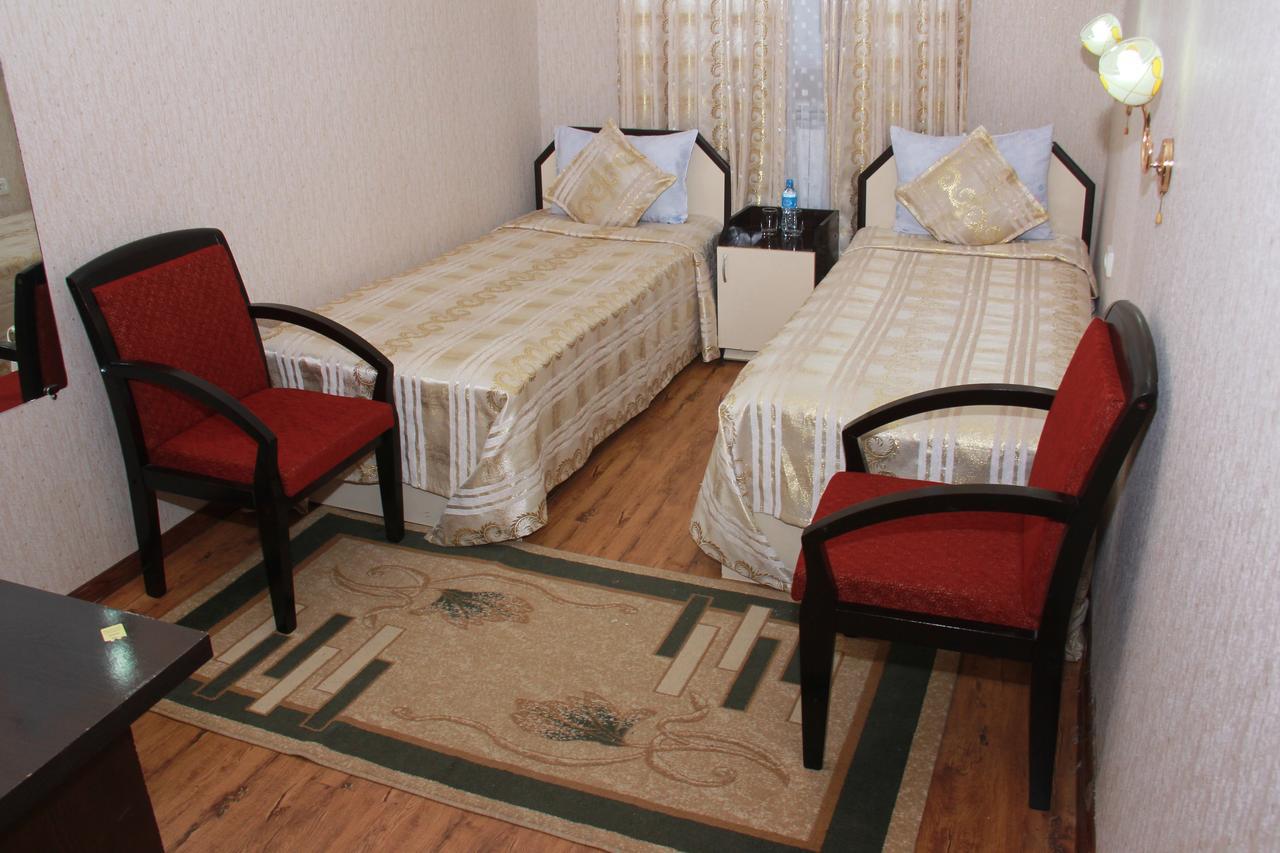 Ratmina Hotel ヌクス エクステリア 写真