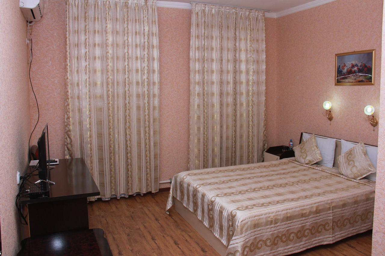 Ratmina Hotel ヌクス エクステリア 写真